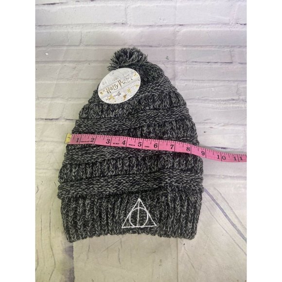 Harry Potter Deathly Hallows Logo Gray Knit Pom Slouch Beanie Hat Cap Adult NEW